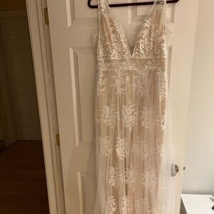 Beige lace long dress